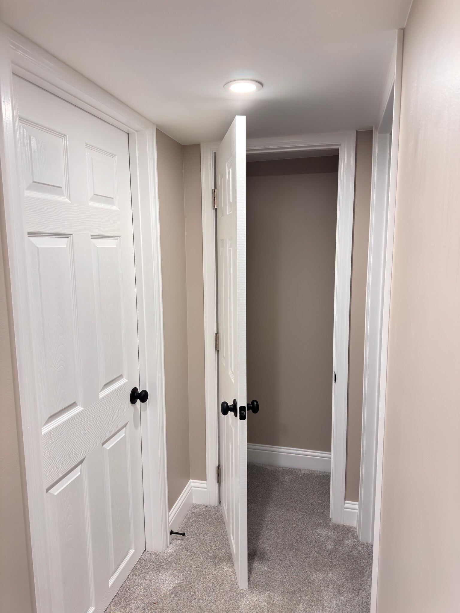 Building Photo - 8361 Circle Dr