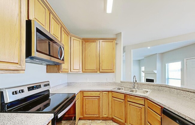 Building Photo - AVAILABLE NOW