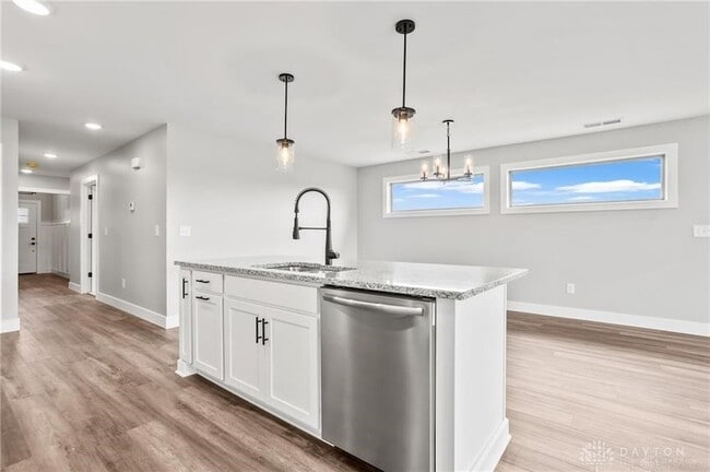 Building Photo - 1160 Waterloo St