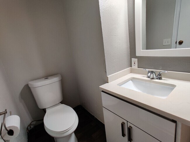 Building Photo - Rental -- Queen Anne