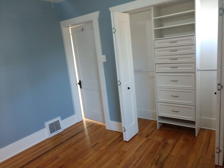 Upstairs Bedroom - 2235 S FRANKLIN ST