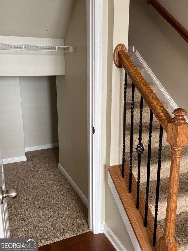 Building Photo - 46 Brookview Dr