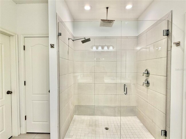 Building Photo - 8200 Elion St