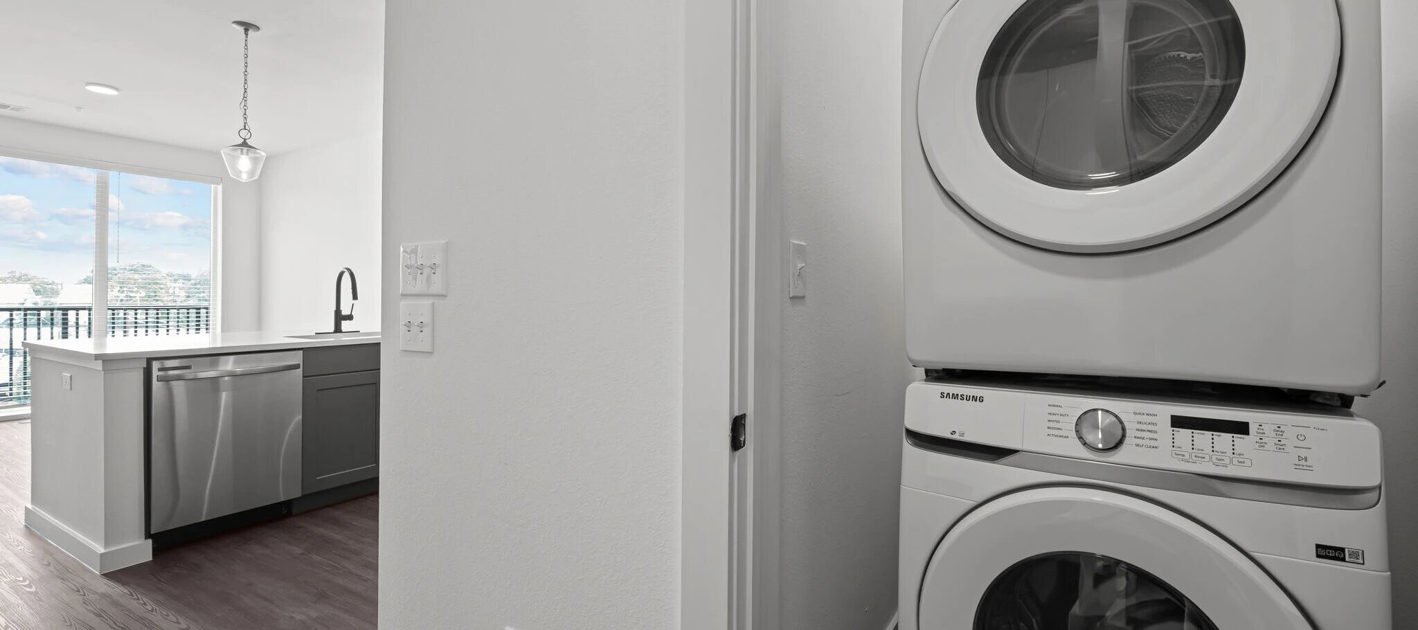 Building Photo - 1100 N Zang Blvd