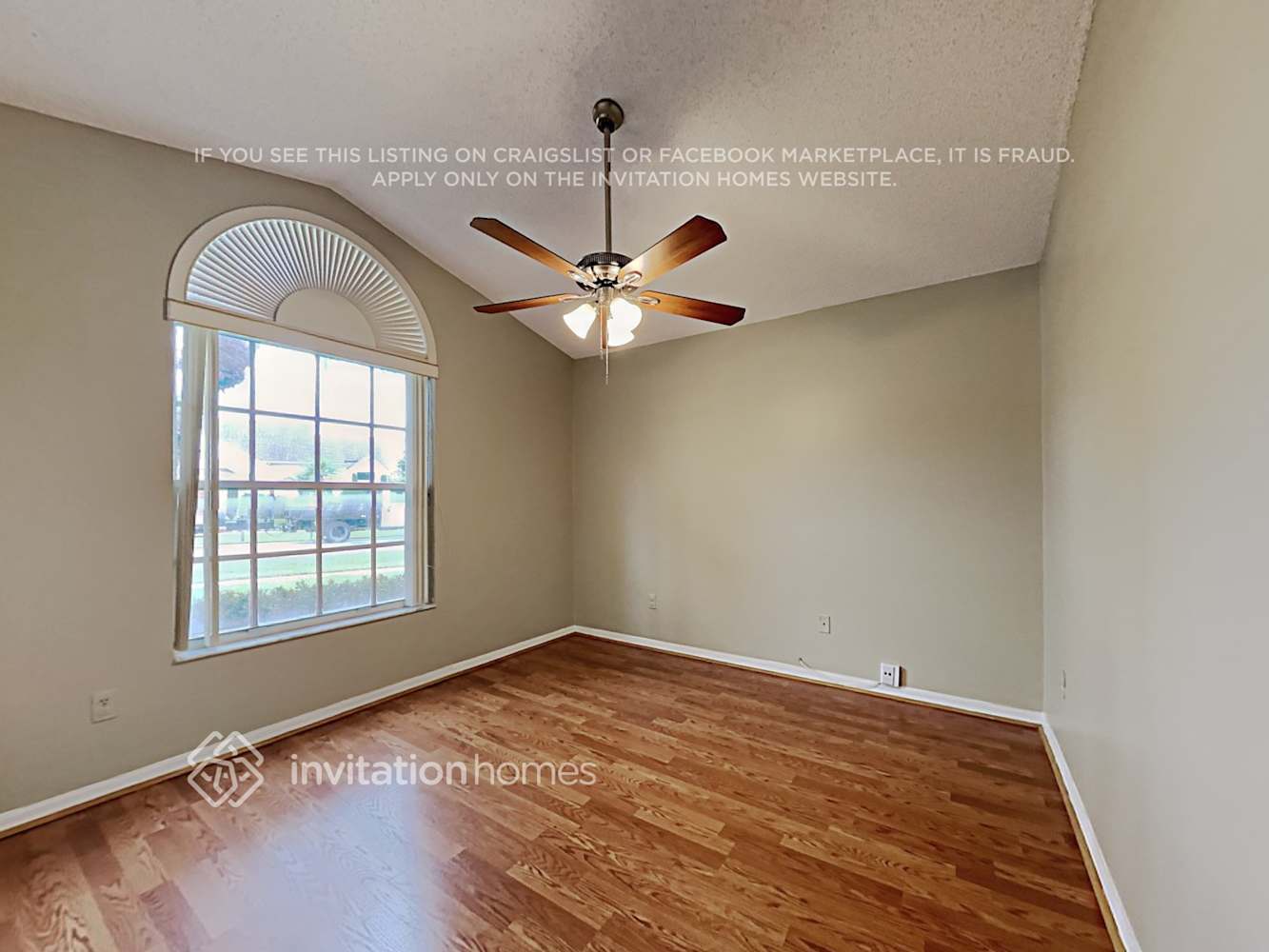 Building Photo - 12841 Meadowbreeze Dr
