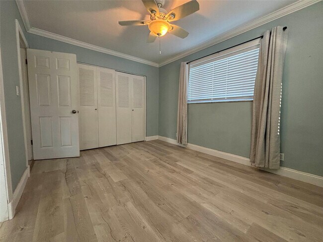 Building Photo - 3811 NE 18th Ave