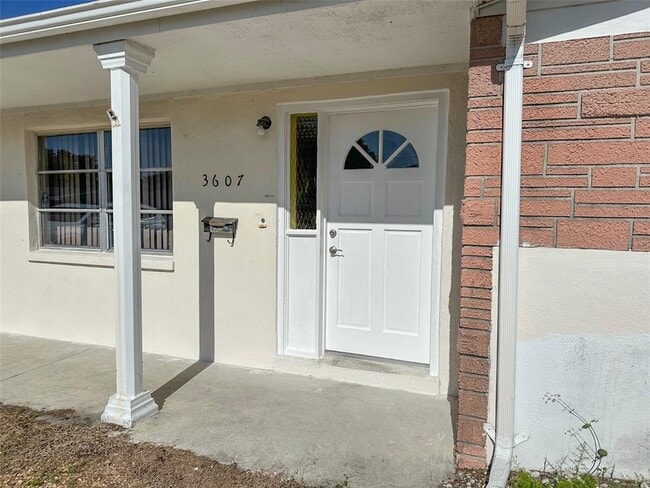 Building Photo - 3607 Cambridge St