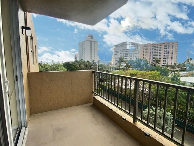 Building Photo - 1421 S Ocean Blvd