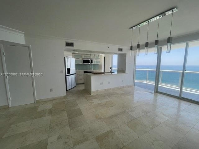 Building Photo - 6301 Collins Ave