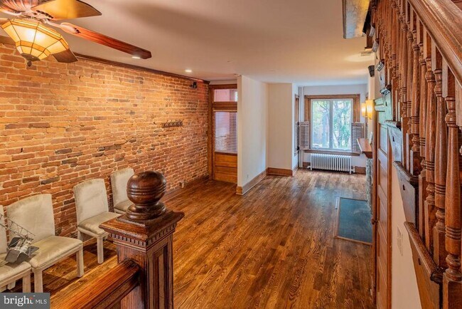 Building Photo - 1459 Chapin St NW