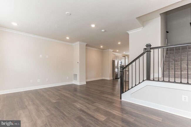 Building Photo - 8039 Blue Stream Dr