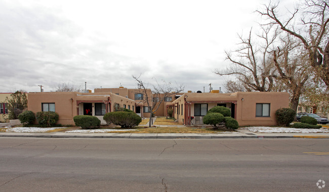 Primary Photo - 920 Lead Ave SW