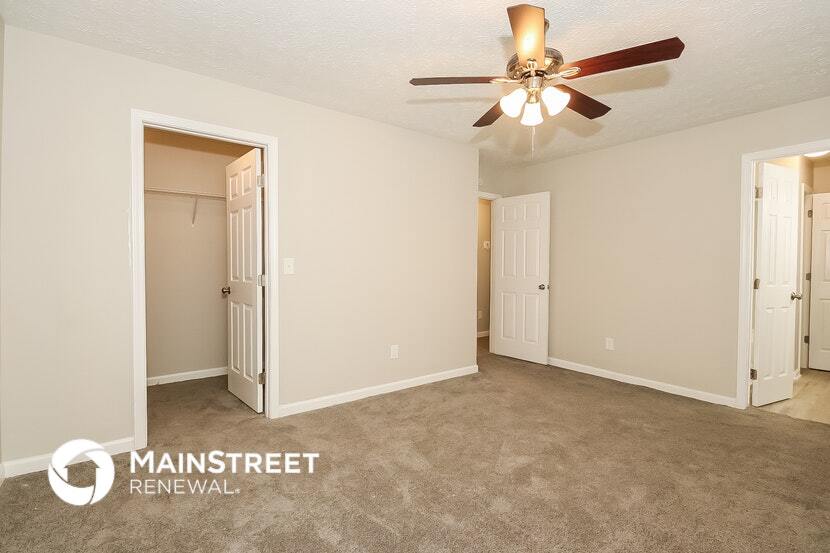 Building Photo - 4349 Parkview Dr