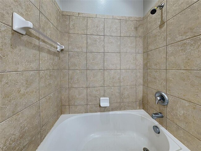 Building Photo - 11011 Belle Haven Dr