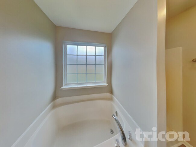 Building Photo - 7241 Explorer Trail