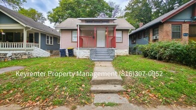 Building Photo - 2 Bed 1 Bath $950