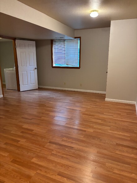 Building Photo - 4918 Stoneback Dr