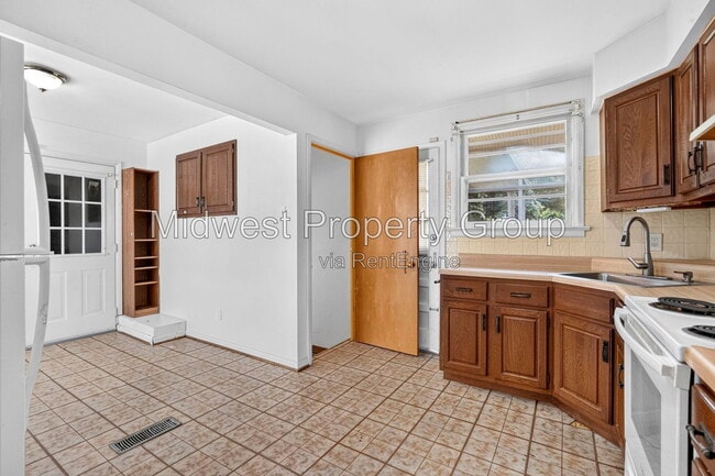 Building Photo - 59 Fenwick Dr