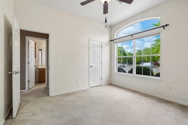 Building Photo - 1708 Creekside Ct