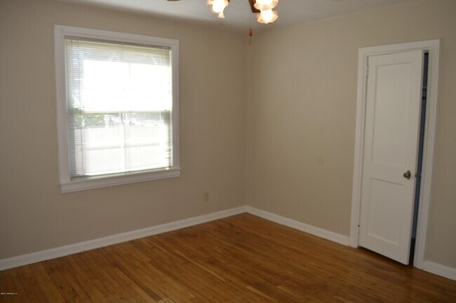 Building Photo - 2834 Downing St