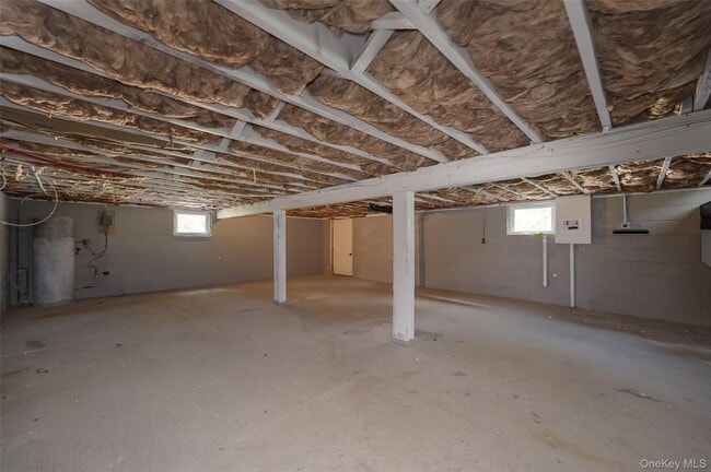 Building Photo - 34 Lakeview Ave