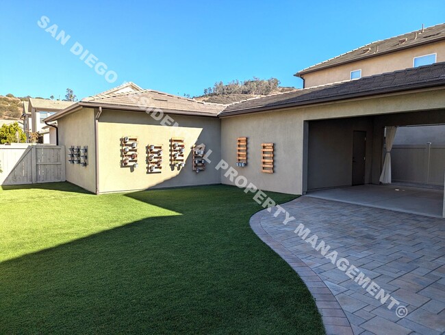 Building Photo - Welcome to your dream home in Harmony Grov...