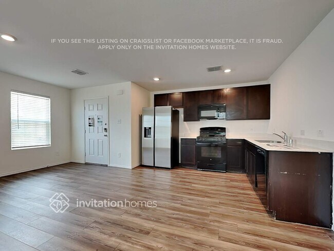 Building Photo - 2925 Greenhorn Ave