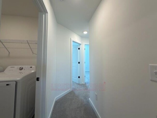 Building Photo - 1443 Darrowby Wy