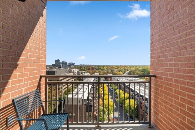 Building Photo - Stunning 9th-Floor Retreat at The Mercer