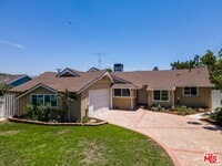 Building Photo - 9416 Ruffner Ave