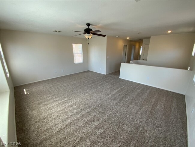 Building Photo - 2392 Predera Ave