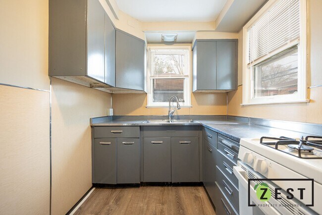 Building Photo - Greiner Apartments