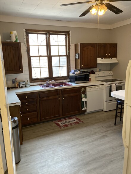 kitchen - 1239 Western Ave
