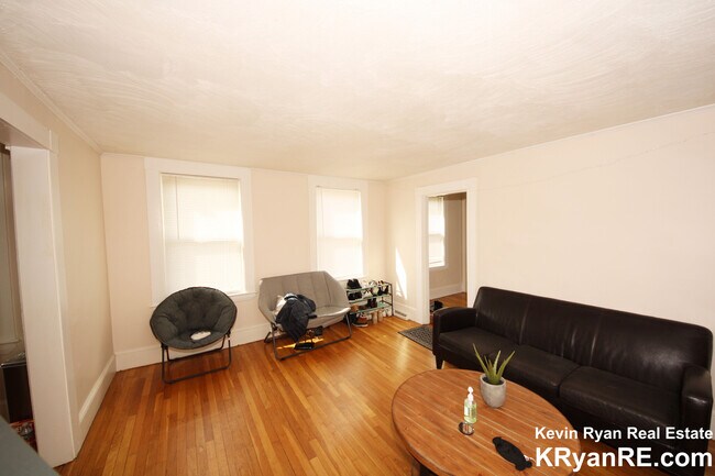 Building Photo - 60-62 Bedford St. Unit 62 #2