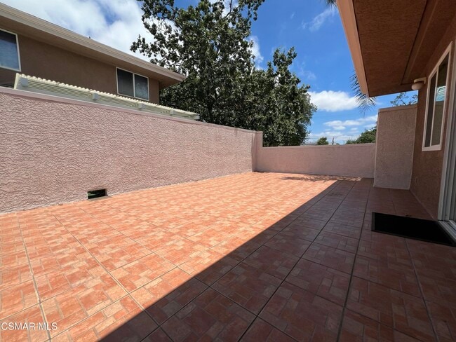 Building Photo - 255 N Skyline Dr