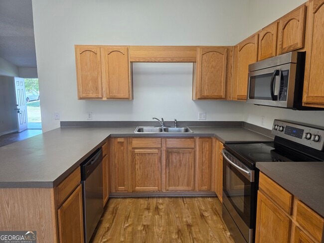 Building Photo - 4009 Winfield Dr