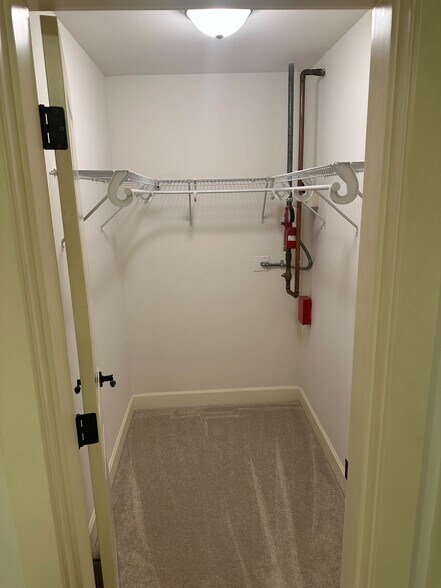 Building Photo - 109 Shy Bear Way NW