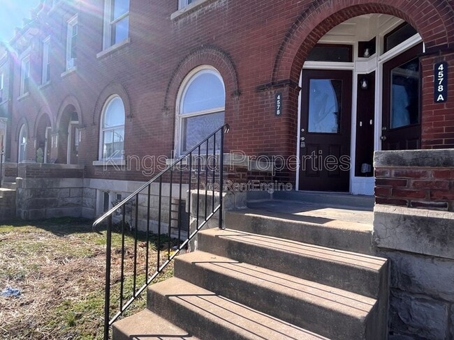 Building Photo - 4578 Evans Ave
