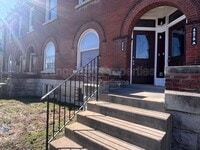 Building Photo - 4578 Evans Ave