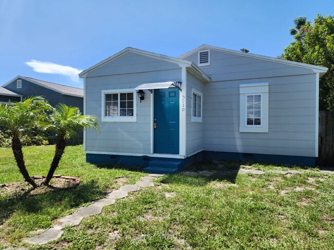 Primary Photo - Bungalow in Northeast Gulfport