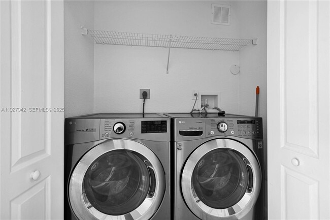 Building Photo - 12832 SW 30th St