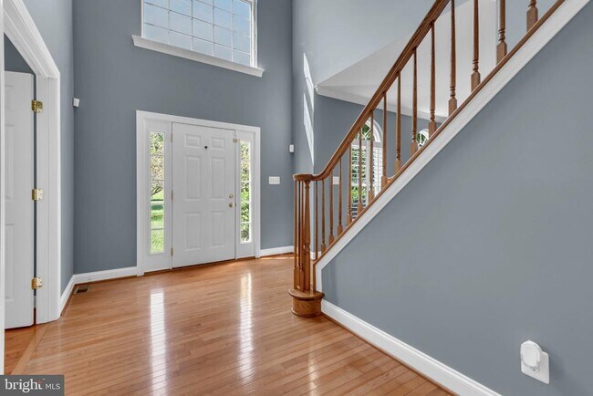 Building Photo - 3355 Lancer Ct
