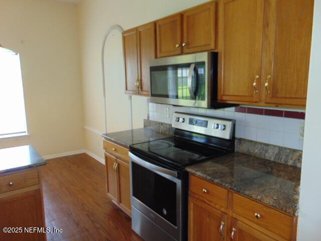 Building Photo - 12162 Millford Ln N