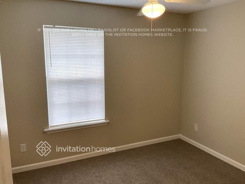 Building Photo - 7041 Vida Ln