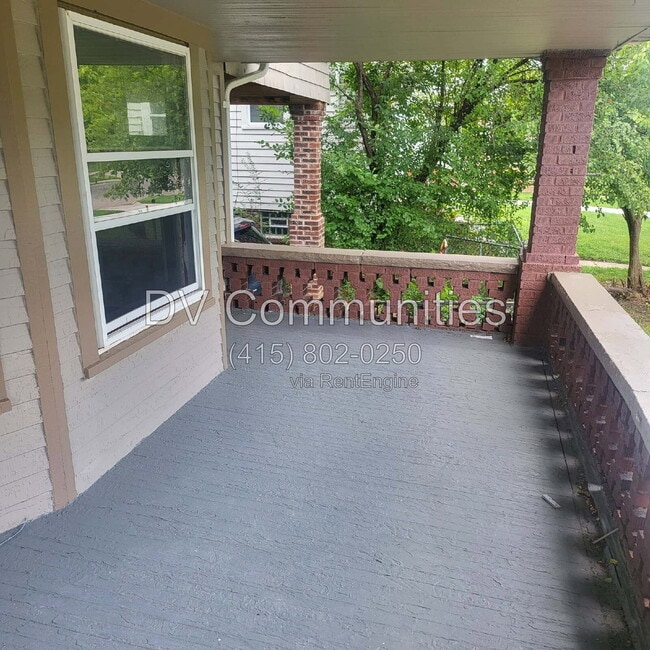 Building Photo - 1637 Eddington Rd