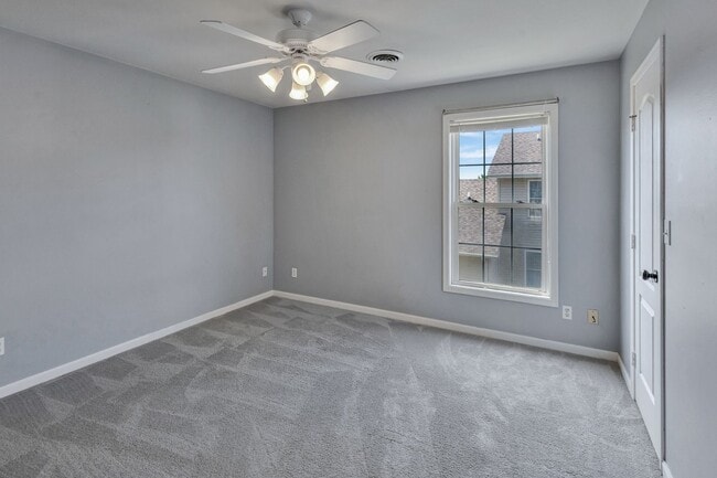 Building Photo - Turnberry Ridge – 3 Bedroom, 2.5 Bath Zero-Lot Home with 2-Car Garage