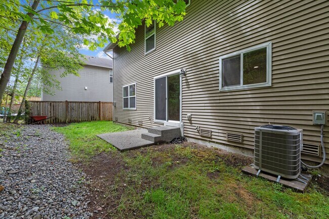 Building Photo - Stunning 3 bed, 2.5 bath home in desirable Bothell neighborhood