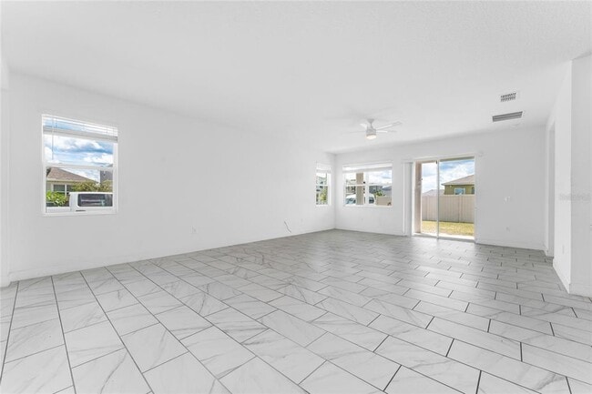 Building Photo - 520 Overpool Ave