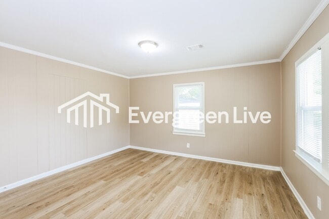 Building Photo - 505 1st Ave