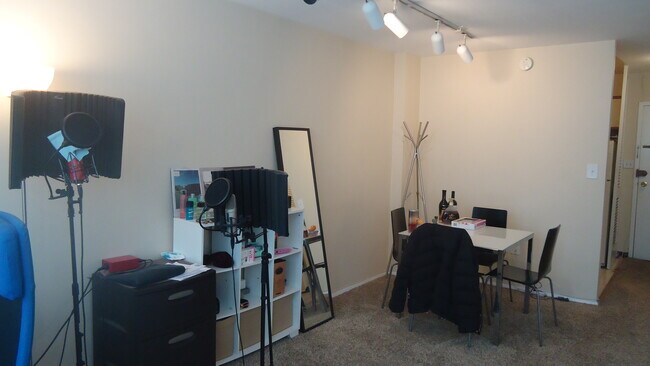 Building Photo - 2030 F St NW